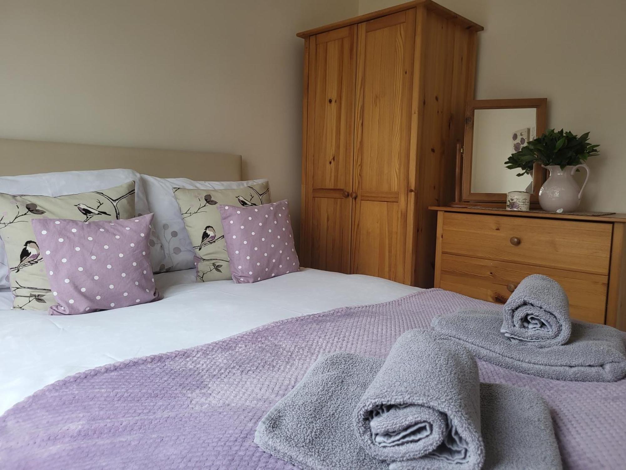 Vila Grayz Townhouse - Free Onsite Parking For 2 Cars Lincoln Exteriér fotografie